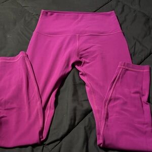 Lululemon “Align fabric” Fuchsia Leggings